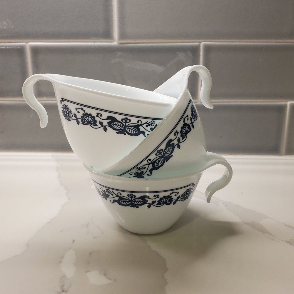 Corelle by Corning, Old Town Blue Onion, set of 3 tea cups